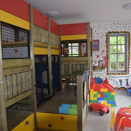 Bungalow In In The Southern Eifel بيت للعطل *